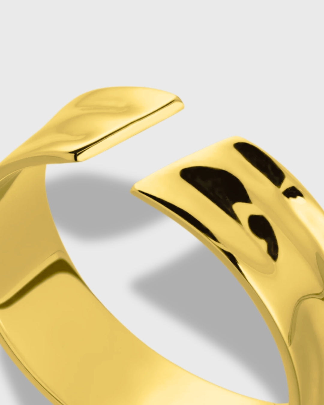 TEXTURED RING