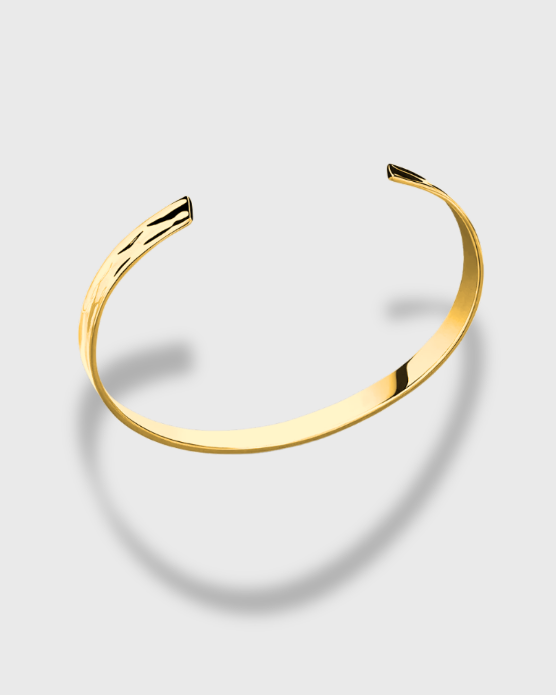 TEXTURED CUFF