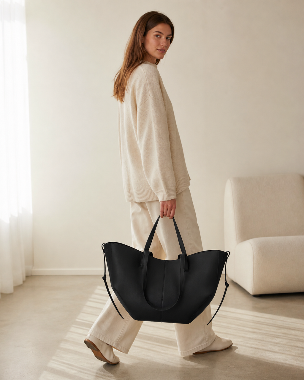 Sesión Bolso Tote de Piel Artesanal IKIGAI COUTURE - Detalle asas