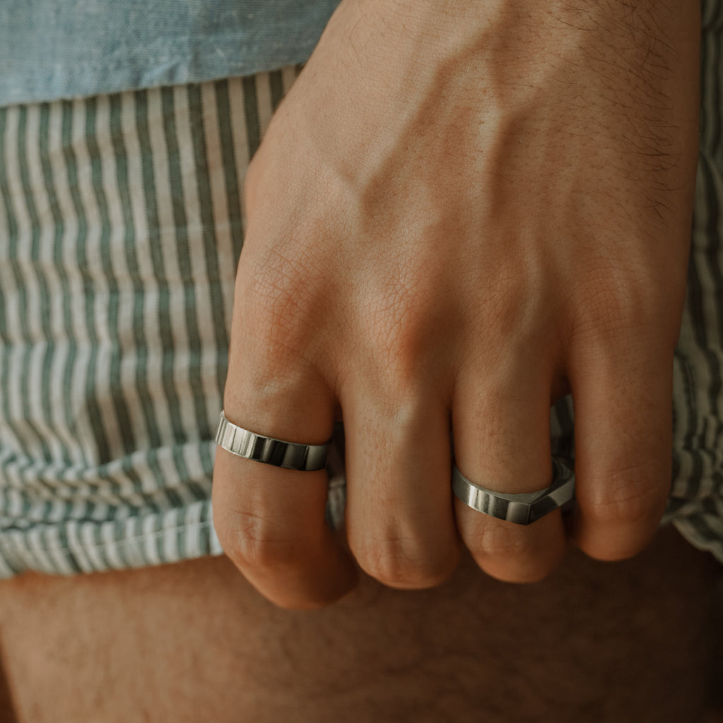 CLASSIC RING